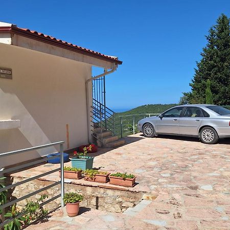 Maison d'hôtes Vila Tatjana à Vuno Extérieur photo